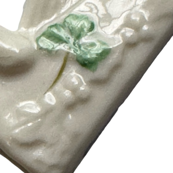 Irish Belleek Celtic Harp, Porcelain Christmas Ornament. 2” x 3”, GUD - Picture 7 of 14